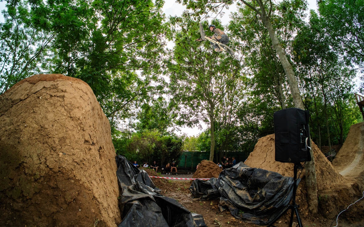_BMX0661