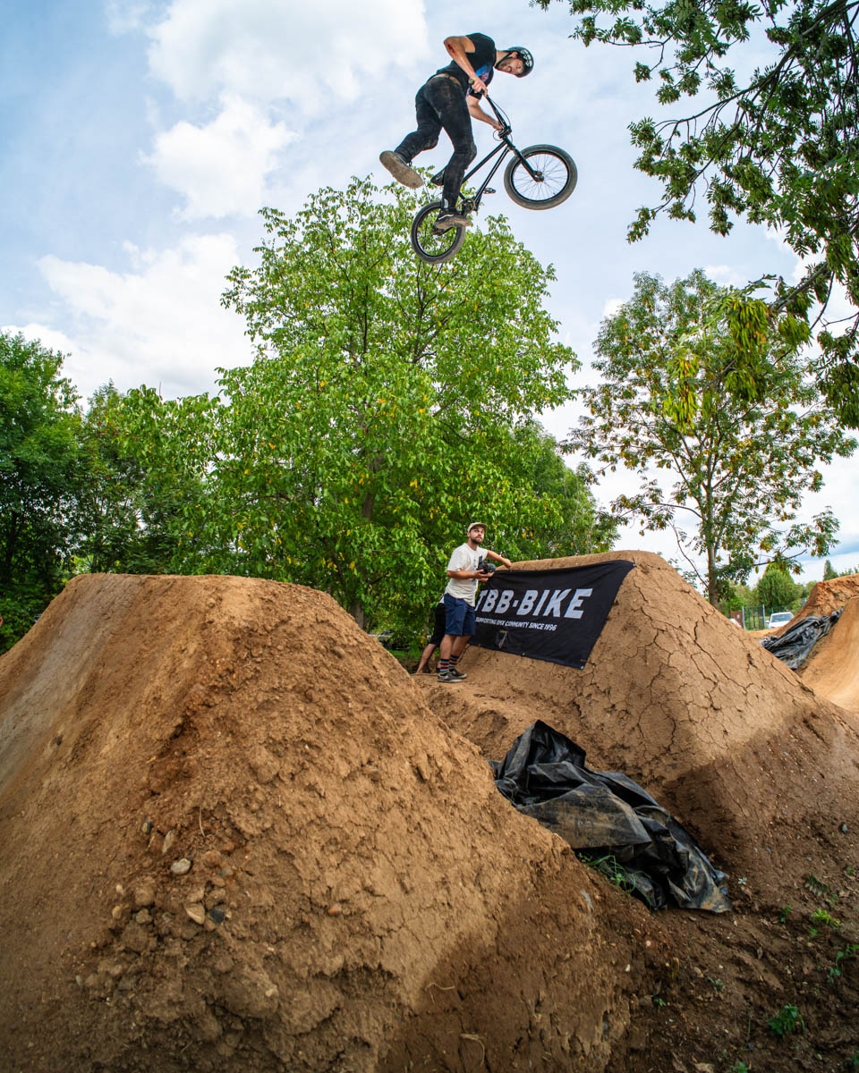 _BMX0724