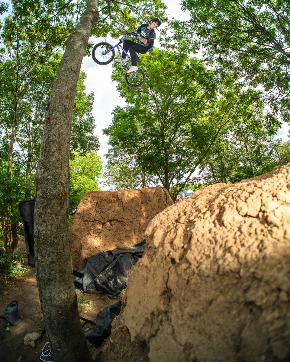 _BMX0768