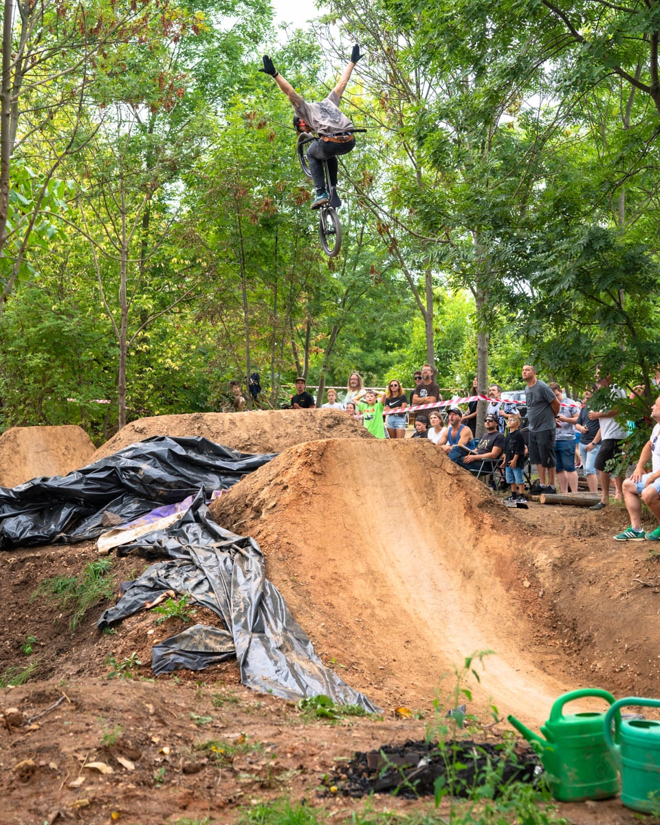_BMX0806