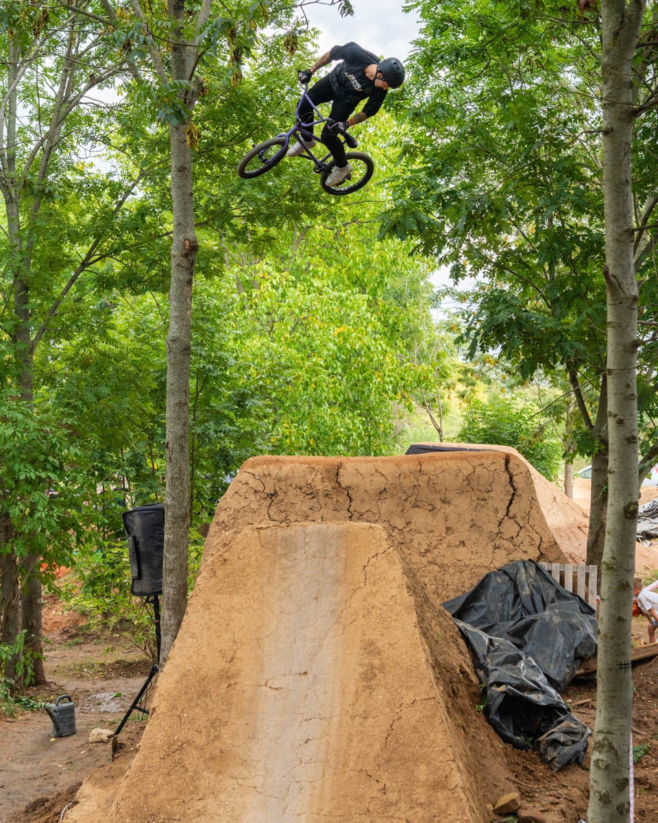 _BMX0859