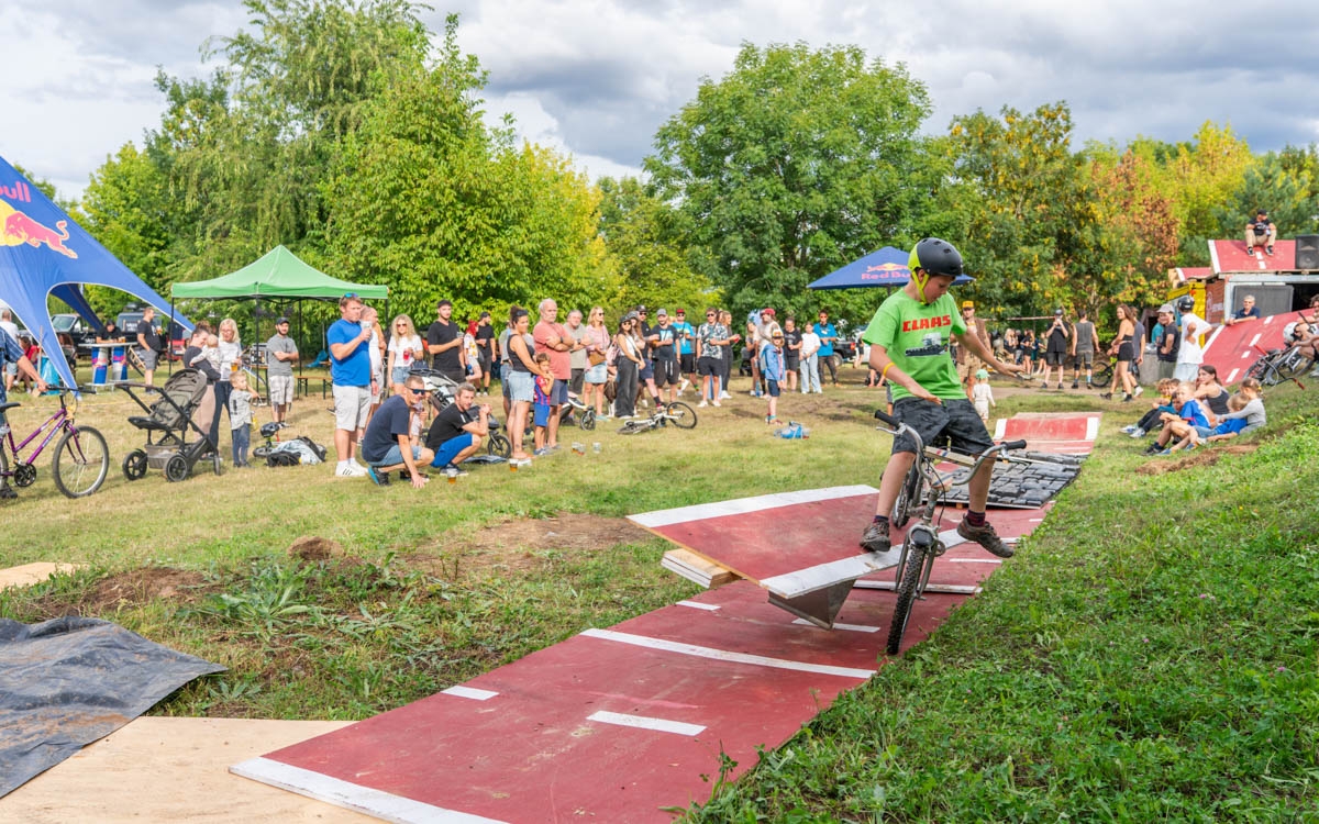 _BMX1065