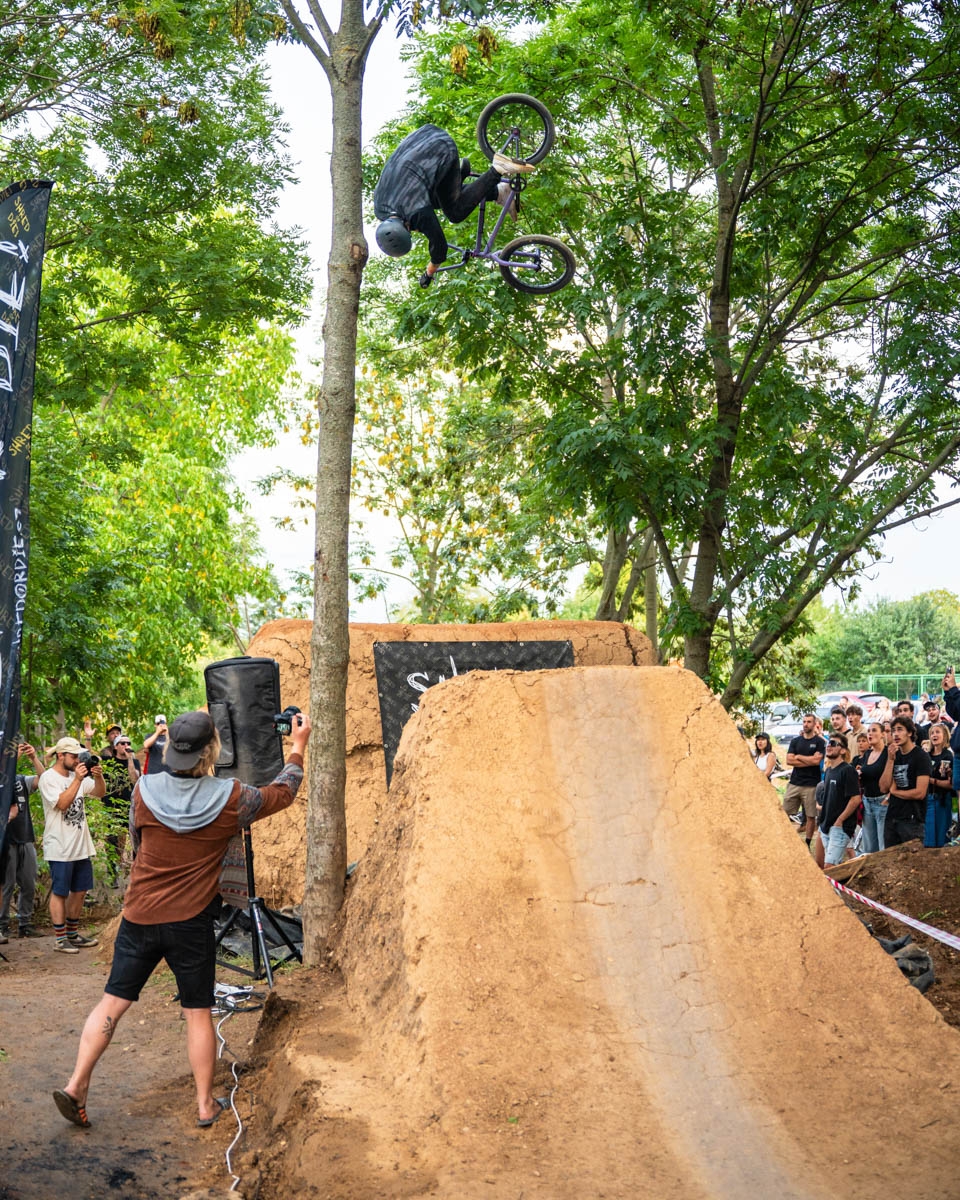 _BMX1349